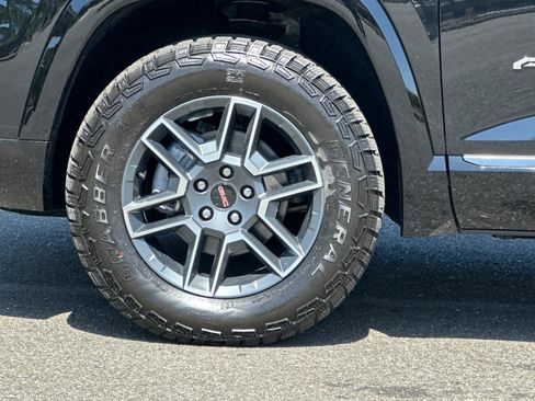 New 2026 GMC Terrain AT4 image 27
