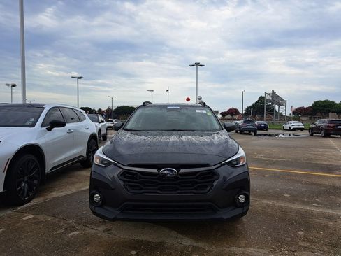 Used 2024 Subaru Crosstrek 2.0i Premium AWD/4WD image 2