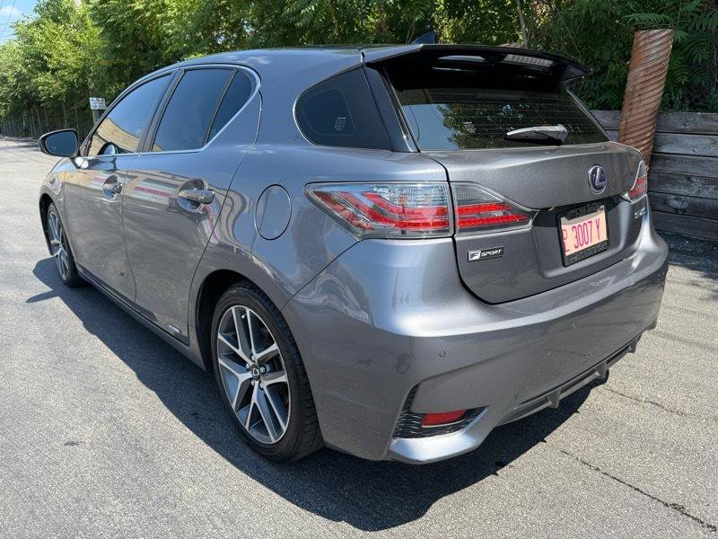 Used 2015 Lexus CT 200h w/ Navigation Package FWD image 7
