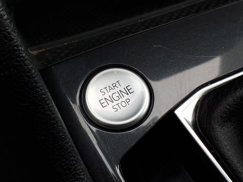 Certified 2024 Volkswagen Tiguan Wolfsburg Edition image 33