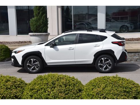 Used 2025 Subaru Crosstrek 2.0i Premium image 7