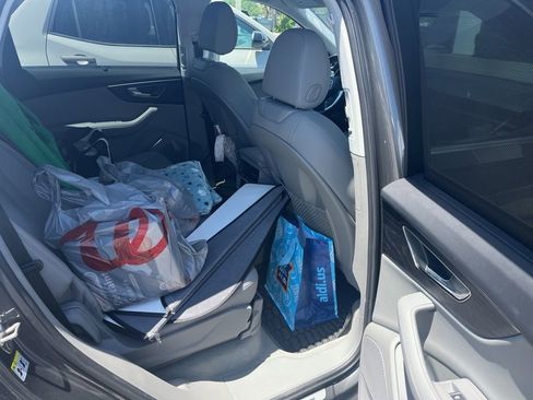 Used 2023 Audi Q7 3.0T Prestige AWD/4WD image 7