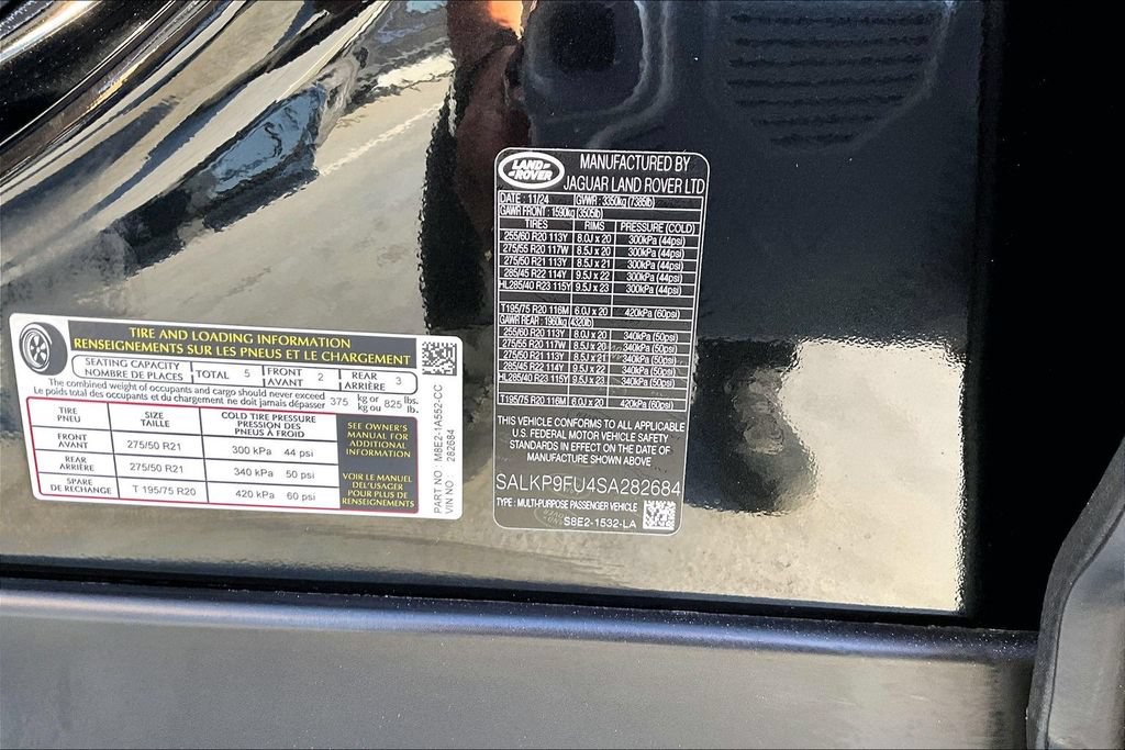 Certified 2025 Land Rover Range Rover SE AWD/4WD image 17