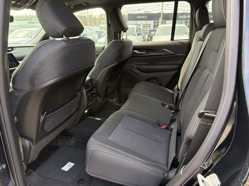New 2026 Jeep Grand Cherokee Laredo X AWD/4WD image 8