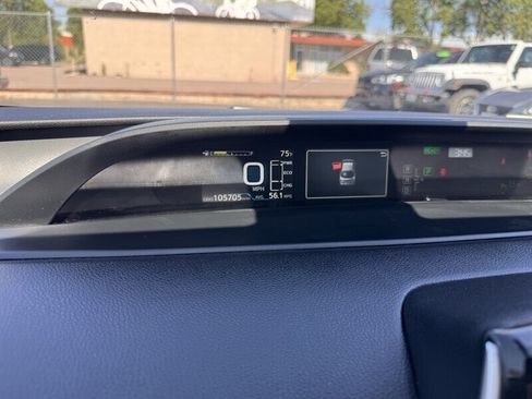 Used 2018 Toyota Prius Two w/ Prius Two Safety Plus Package FWD image 18