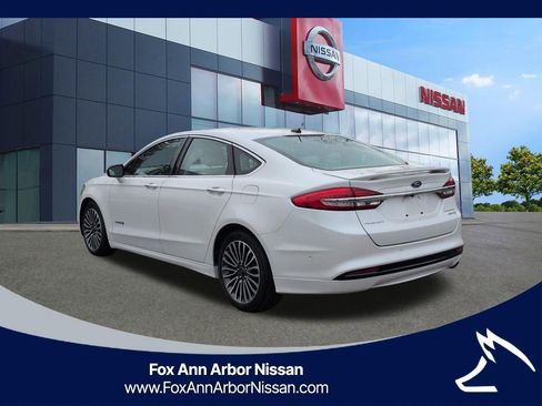 Used 2017 Ford Fusion Platinum image 3