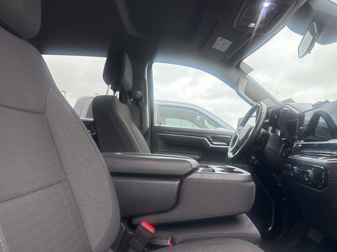 Used 2025 Chevrolet Silverado 1500 LT image 18