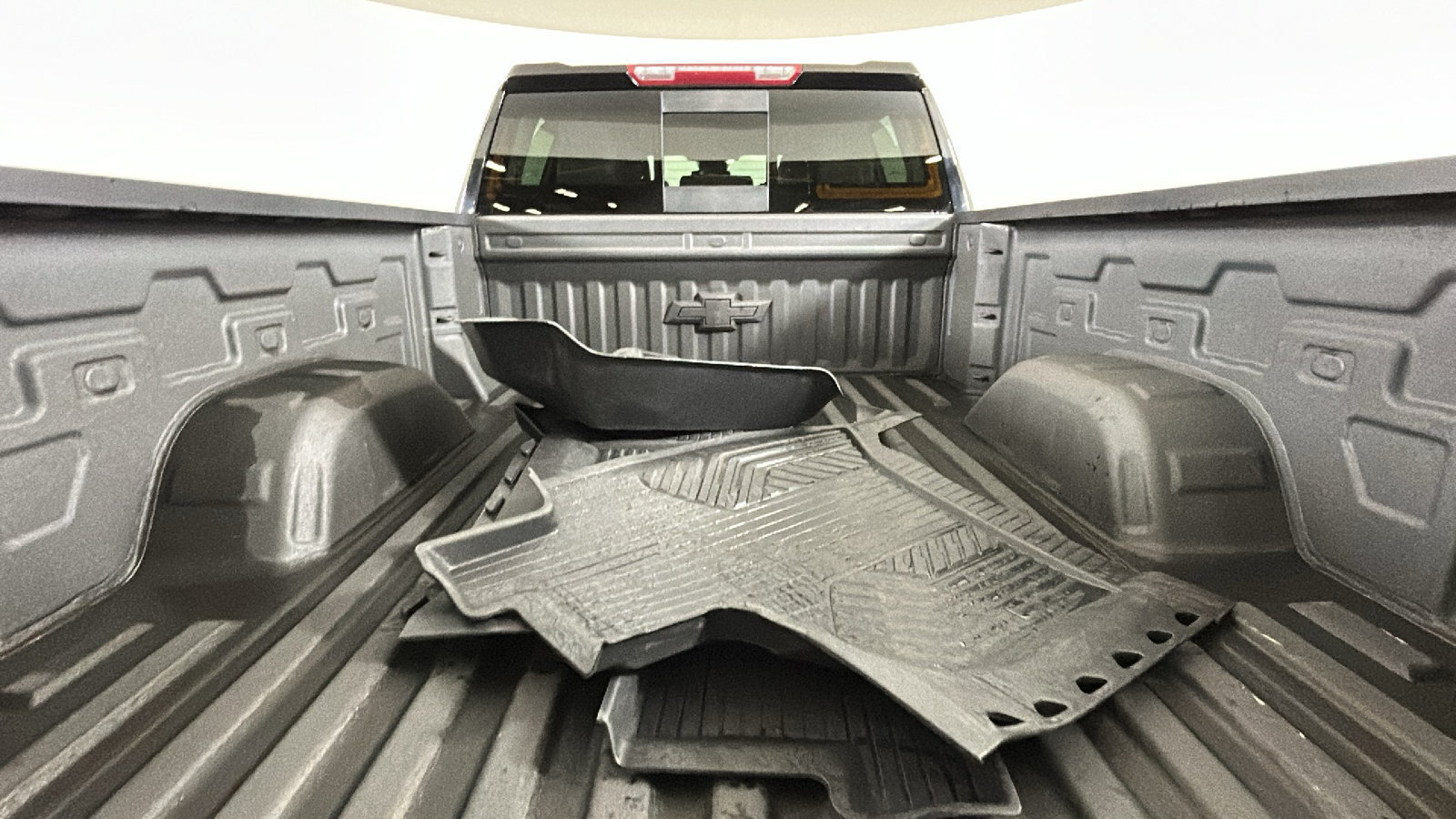 Used 2025 Chevrolet Silverado 1500 LT Trail Boss w/ Convenience Package II AWD/4WD image 33