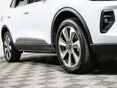 Certified 2025 Ford Escape Platinum AWD/4WD image 2