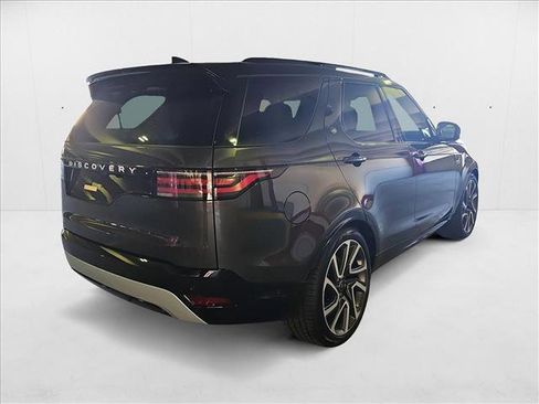 New 2024 Land Rover Discovery Metropolitan Edition image 5