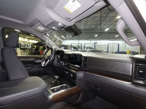 Certified 2024 GMC Sierra 1500 Elevation w/ X31 Off-Road Package AWD/4WD image 28