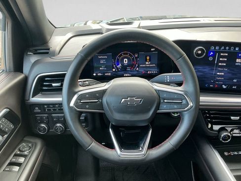 Used 2025 Chevrolet Suburban RST w/ RST Capability Package image 12