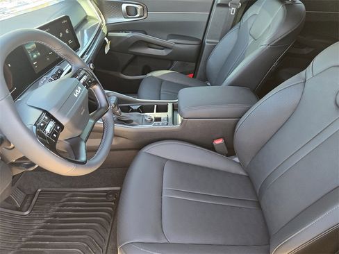New 2026 Kia Sorento S image 9