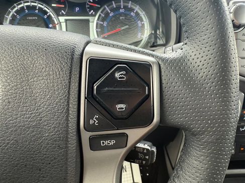 Used 2016 Toyota 4Runner 4WD image 18