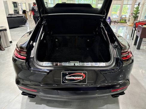 Used 2018 Porsche Panamera 4 AWD/4WD image 16