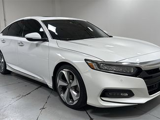 Used 2020 Honda Accord Touring video 3