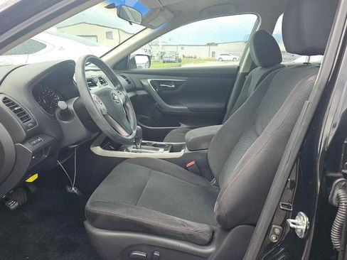 Used 2014 Nissan Altima 2.5 S w/ Display Audio Package FWD image 10
