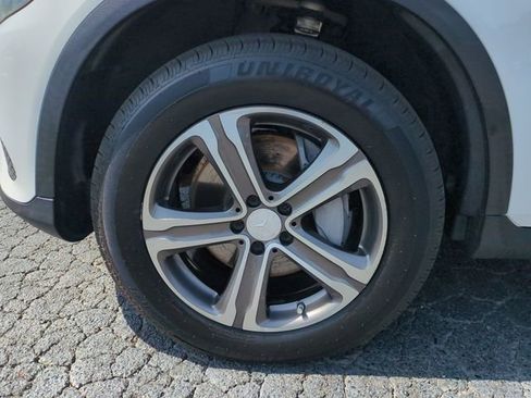 Used 2017 Mercedes-Benz GLC 300 image 10