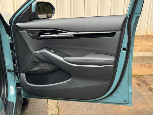 Used 2025 Kia Seltos EX w/ EX Sunroof Package FWD image 41