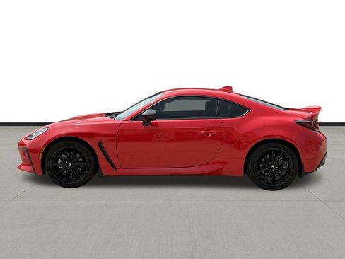 Used 2023 Toyota GR86 Premium RWD image 8
