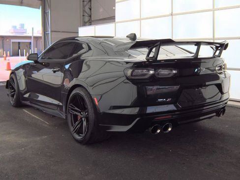 Used 2022 Chevrolet Camaro ZL1 RWD image 15