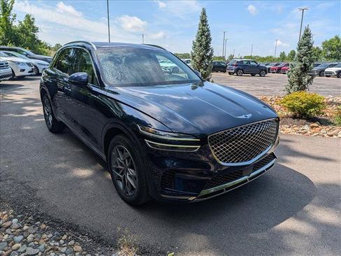 Used 2023 Genesis GV70 2.5T w/ Select Package AWD/4WD image 7