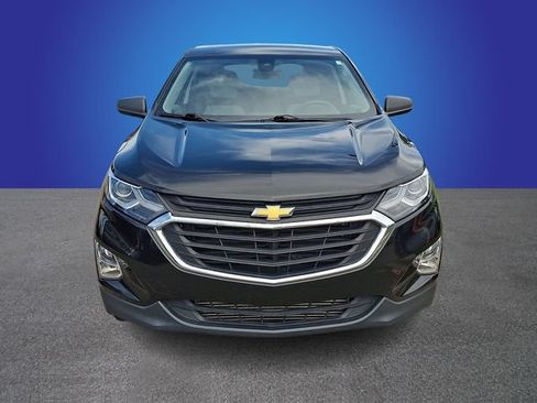 Used 2020 Chevrolet Equinox LS w/ LS Convenience Package FWD image 2