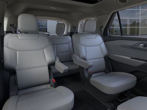 New 2026 Ford Explorer Active w/ Active Comfort Package image 48
