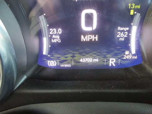 Used 2022 Jeep Wrangler Unlimited Sahara w/ Cold Weather Group image 20