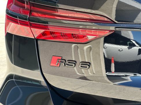 Used 2022 Audi RS 6 AWD/4WD image 27