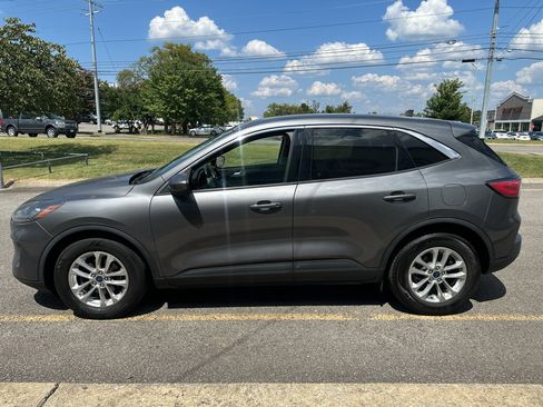 Used 2021 Ford Escape SE w/ Cold Weather Package FWD image 7