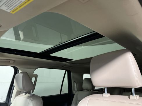 Used 2022 Ford Expedition Max XLT image 24