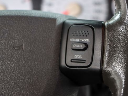 Used 2007 Dodge Ram 2500 Truck SLT image 14