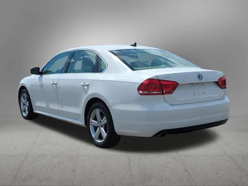 Used 2012 Volkswagen Passat 2.5 SE FWD image 4