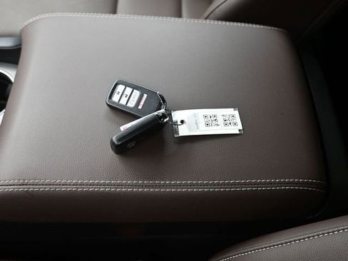 Certified 2025 Honda Ridgeline RTL image 9