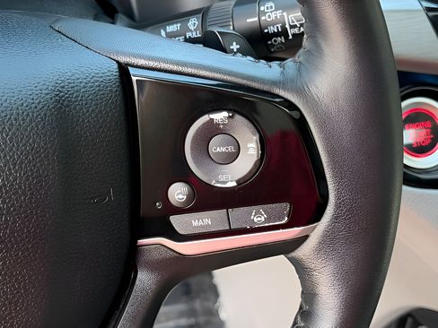 Used 2020 Honda Odyssey Elite image 44
