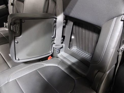 Used 2019 GMC Sierra 1500 SLT image 46