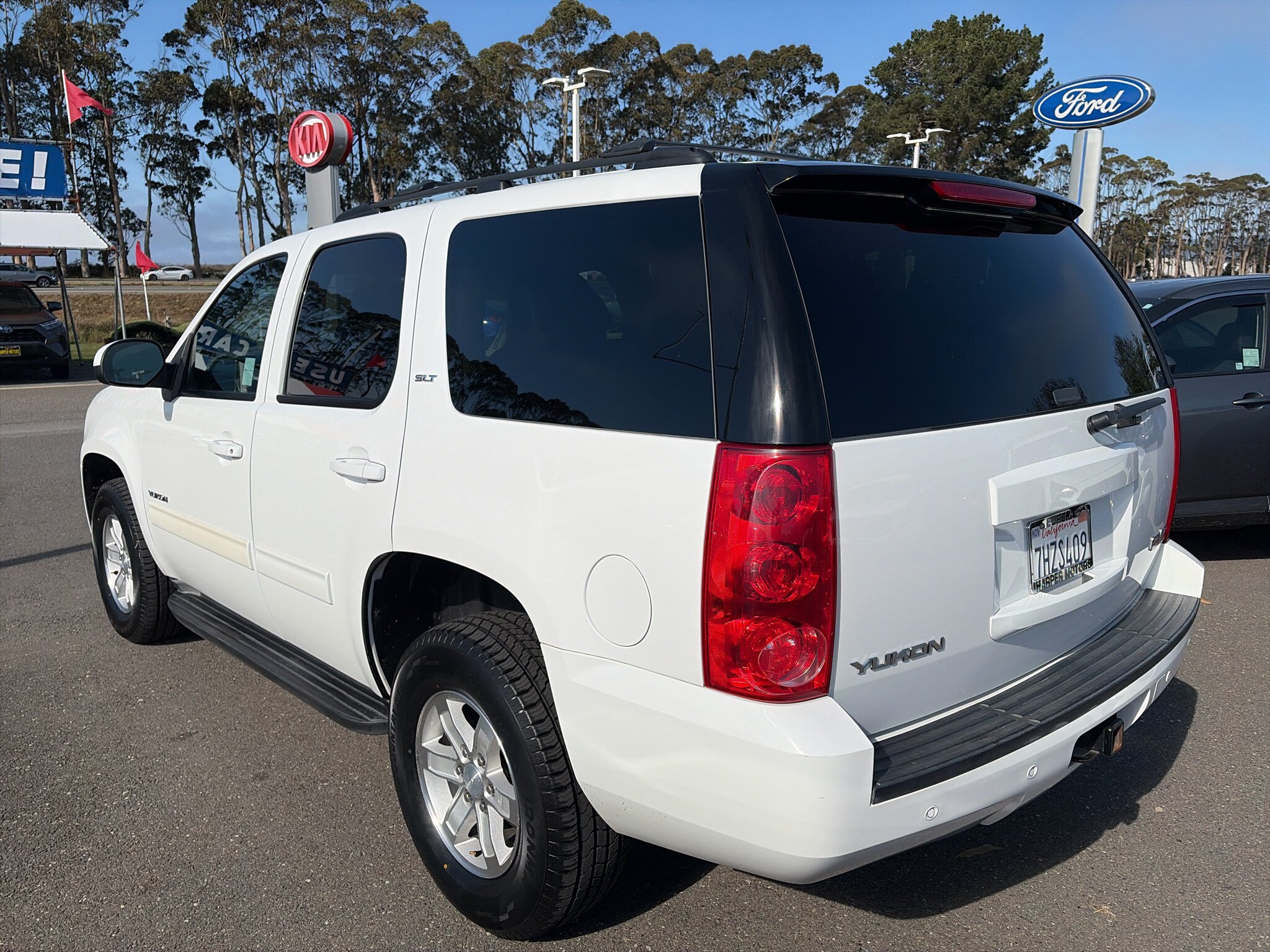 Used 2014 GMC Yukon SLT AWD/4WD image 3