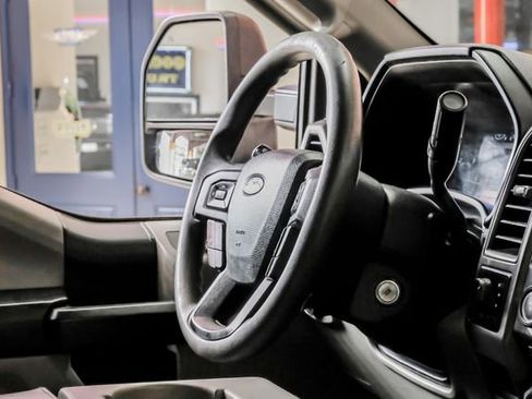 Used 2018 Ford F250 XL w/ Power Equipment Group AWD/4WD image 14
