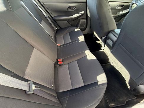 Used 2024 Nissan Sentra SV image 32