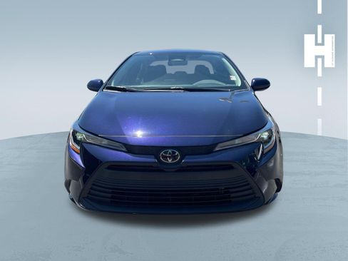 Used 2024 Toyota Corolla LE FWD image 2