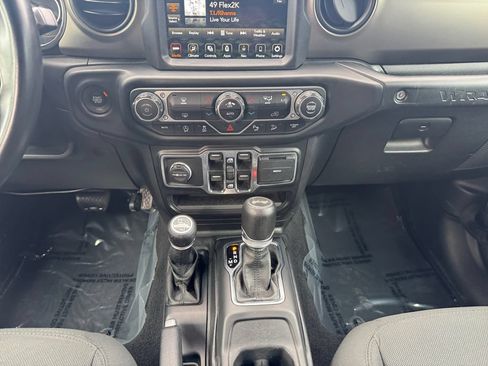 Used 2021 Jeep Wrangler Unlimited Sport w/ Sun And Sound Package AWD/4WD image 11