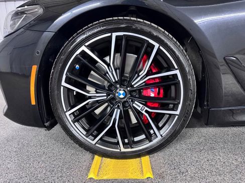 Used 2023 BMW 540i xDrive w/ M Sport Package AWD/4WD image 19