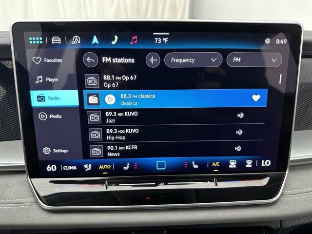 Certified 2025 Volkswagen Tiguan SE AWD/4WD image 16
