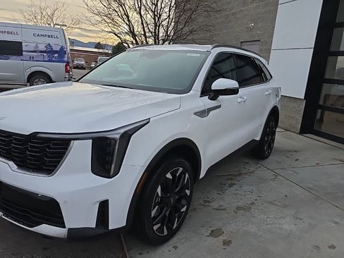 New 2026 Kia Sorento EX AWD/4WD image 3