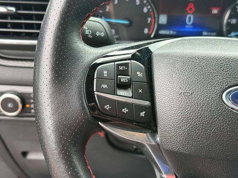 Used 2023 Ford Explorer ST-Line AWD/4WD image 23