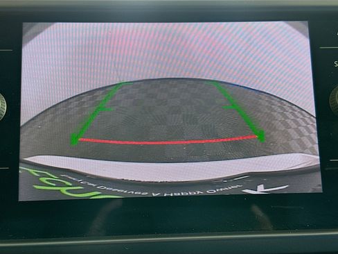 Used 2022 Volkswagen Taos SE image 22