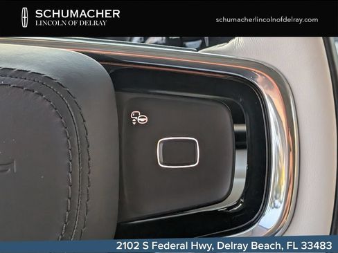 New 2026 Lincoln Navigator Premiere AWD/4WD image 19