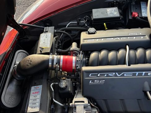 Used 2006 Chevrolet Corvette Coupe w/ Preferred Equipment Group RWD image 37