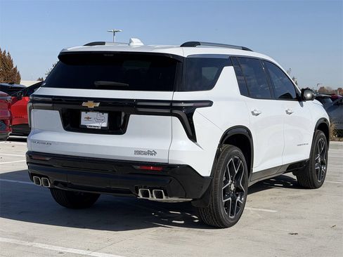New 2026 Chevrolet Traverse High Country image 4
